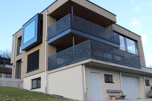 Balcony fencing