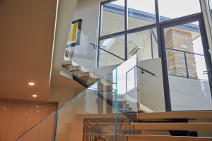 frameless staircase glass railing