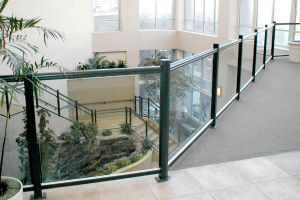 Aluminum glass railing