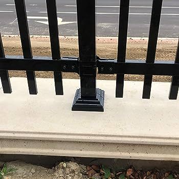 Aluminum base cover plate for aluminum fence