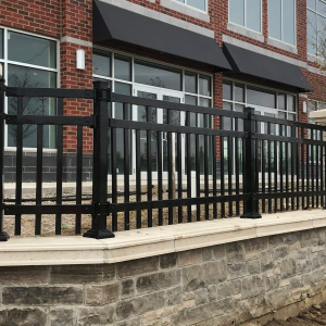 Aluminum garden fence