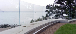 Frameless glass railing system