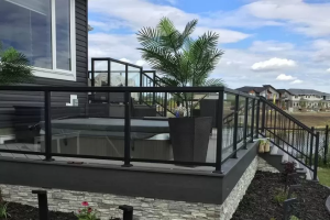 Aluminum glass railing system