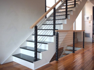 Staircase wire balustrade