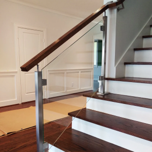 Square stainless steel glass railings 