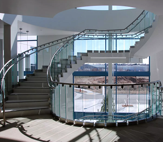 Glass Railings in Commercial Spaces: Elevating Ambiance and Aesthetics