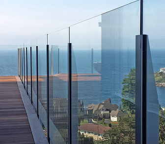 Enhancing Safety and Aesthetics: Exploring the Latest Innovations in Glass Railings