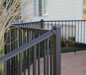 The Surface of Aluminum Railing Post: Features, Benefits, and Maintenance